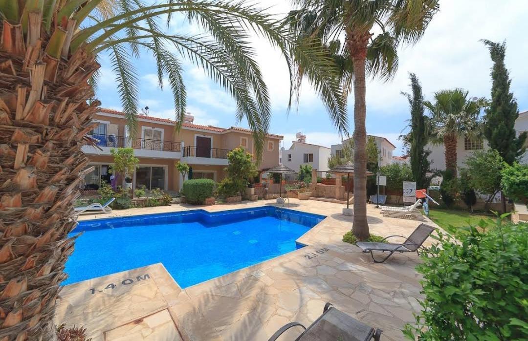 Eden Gardens Villa Paphos Exteriör bild