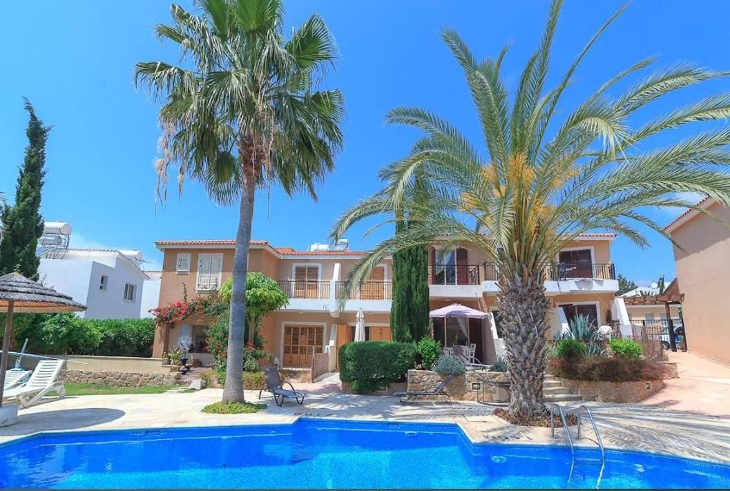 Eden Gardens Villa Paphos Exteriör bild