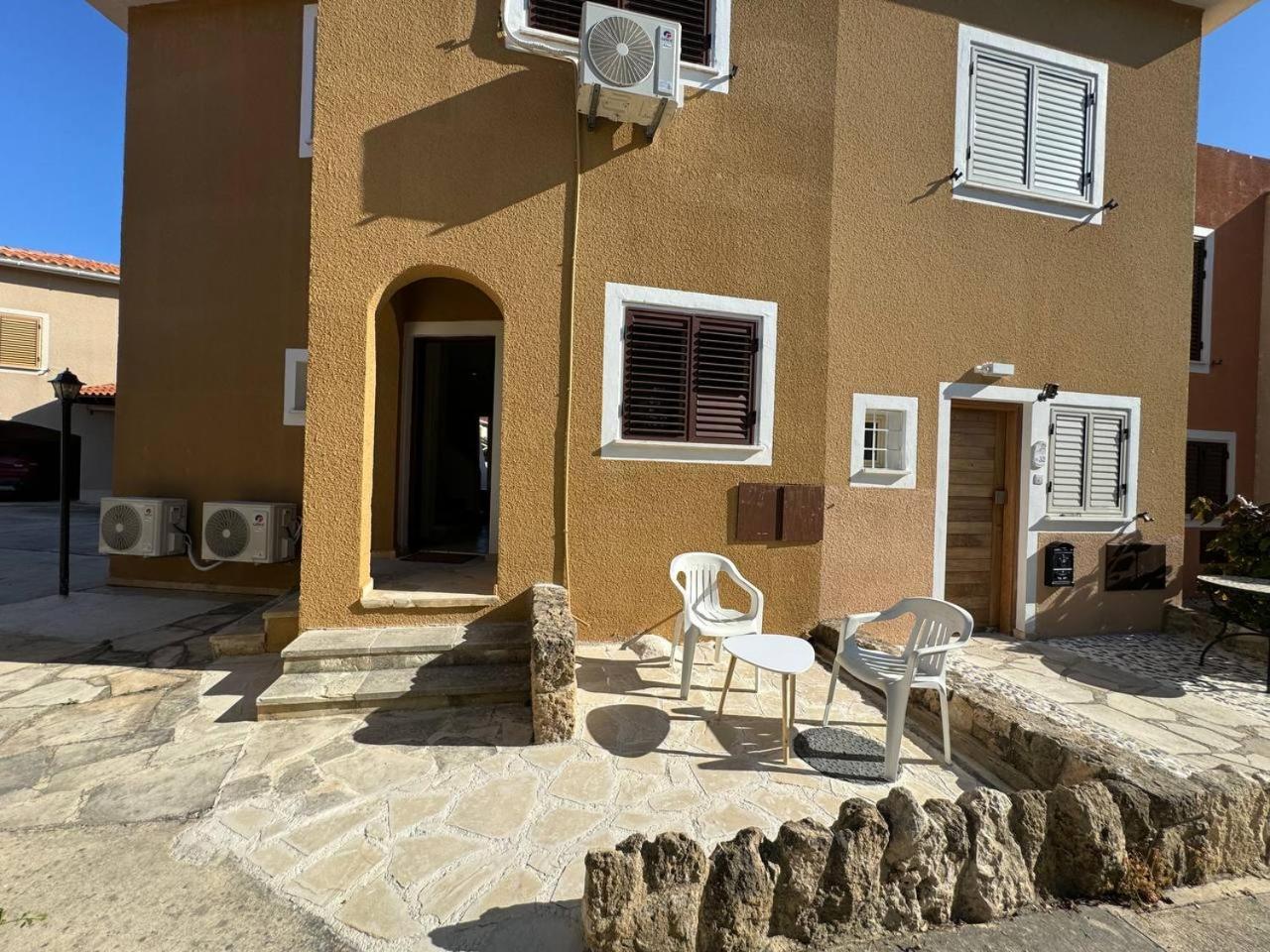 Eden Gardens Villa Paphos Exteriör bild